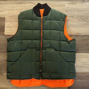 Walls reversible down hunting vest. Size XL